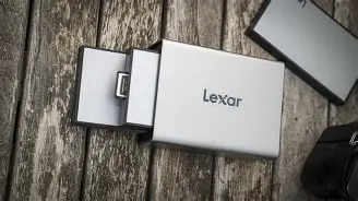 Which is Better Value? Lg Ultragear 39Gs95Qe B Gaming Monitor vs Lexar Professional Workflow Compared